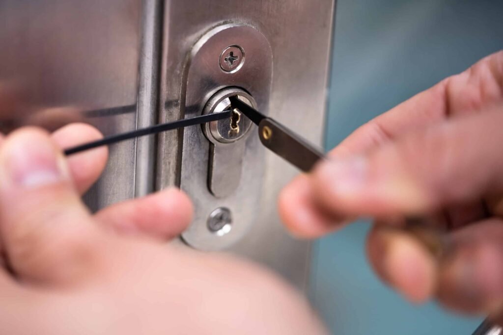 emergency locksmith