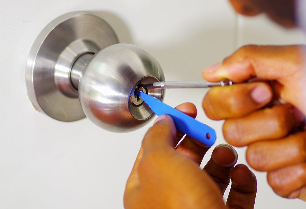 emergency locksmith